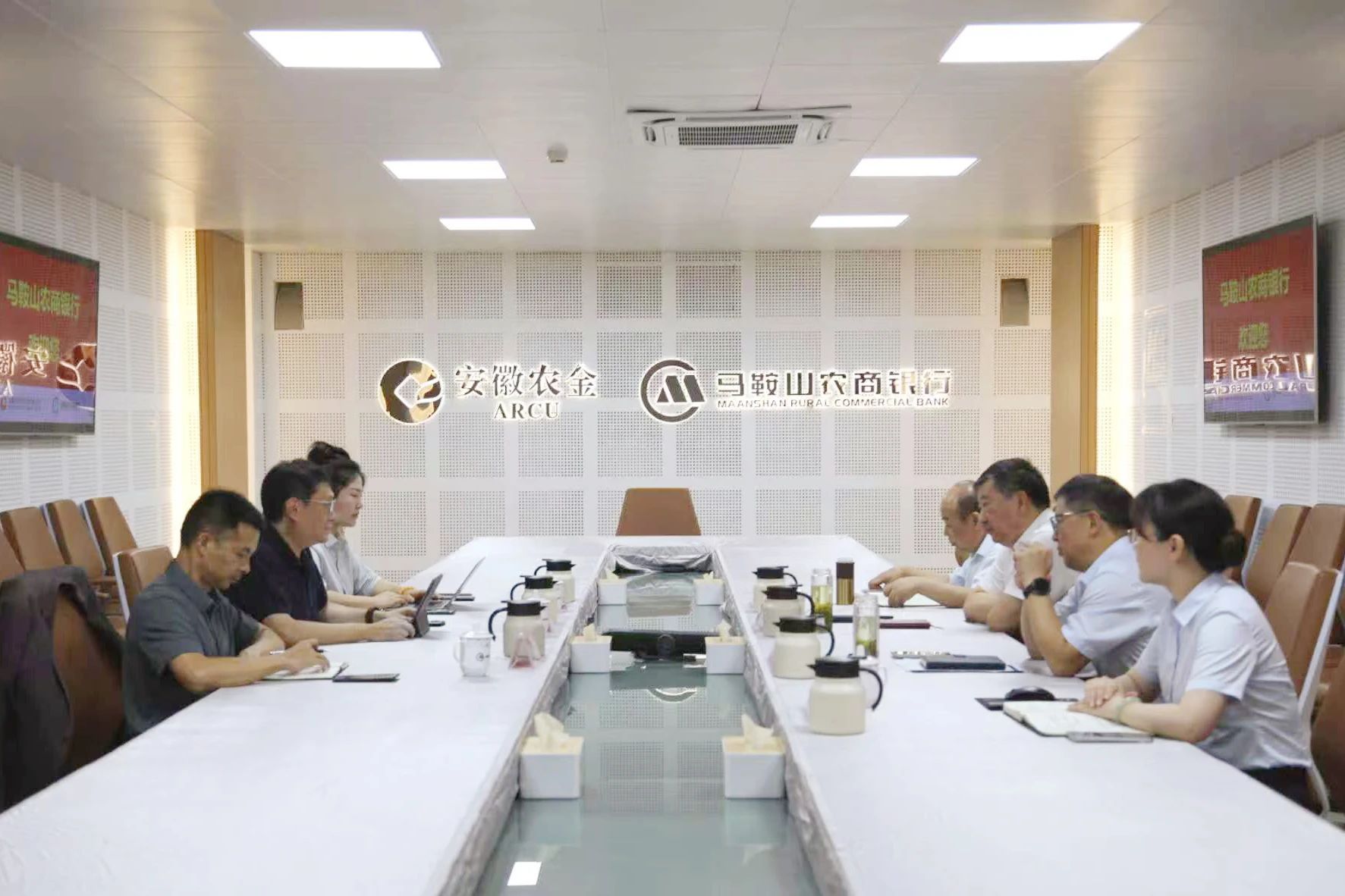 17516146496110.jpg fcc1671af6e8b78a6486ce9072eb218d.jpg